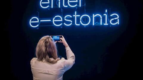 Ứng dụng AI trong chuyển đổi số chính phủ ở Estonia và gợi mở chính sách cho Việt Nam