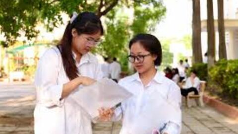 Chấm thi tốt nghiệp THPT năm 2025: Bảo đảm tiến độ, phù hợp thực tiễn