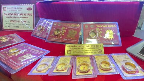 Giá vàng hôm nay 13/10: Vàng SJC lập đỉnh giao dịch ở mức 143,6 triệu đồng/lượng