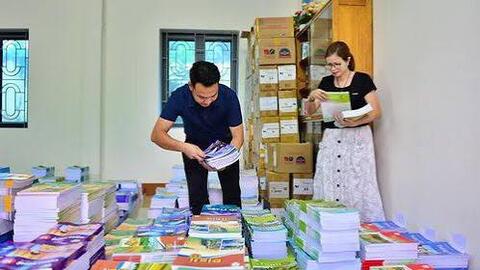 Hà Nội xây dựng kế hoạch miễn phí sách giáo khoa cho học sinh phổ thông