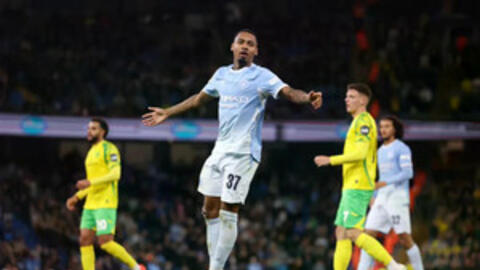 Tài năng 17 tuổi lập cú đúp, Man City đại thắng tại Cúp Liên đoàn Anh