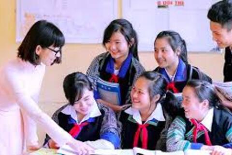Ưu tiên đầu tư phát triển giáo dục vùng đồng bào dân tộc thiểu số