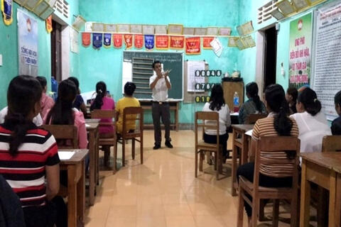 TP Huế vượt mục tiêu xóa mù nhờ chính sách đặc thù và chuyển đổi số mạnh mẽ