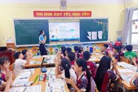 Trường Nguyễn Bỉnh Khiêm sôi nổi chào mừng 43 năm Ngày Nhà giáo Việt Nam