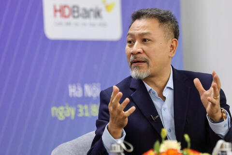 Thi tốt nghiệp THPT trên máy tính: Lợi ích, thách thức và giải pháp