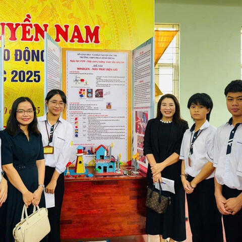 Khơi dậy tinh thần sáng tạo của học sinh qua ngày hội STEM