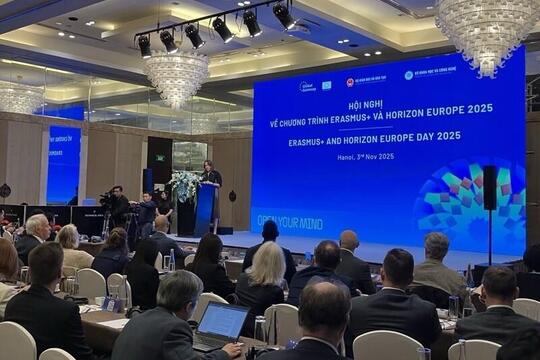 Đoàn doanh nghiệp Thụy Điển đến Việt Nam thúc đẩy hợp tác hạ tầng