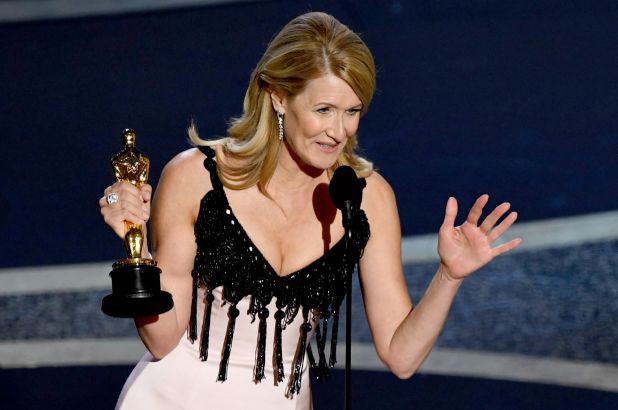 những khoảnh khắc khó quên ở lễ trao giải oscar lần thứ 92 hình 6 nhung khoanh khac kho quen o le trao giai oscar lan thu 92 hinh 6