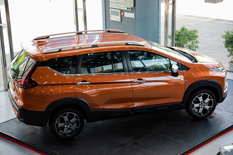 hình ảnh chi tiết mitsubishi xpander cross vừa cập bến việt nam hình 17 hinh anh chi tiet mitsubishi xpander cross vua cap ben viet nam hinh 17