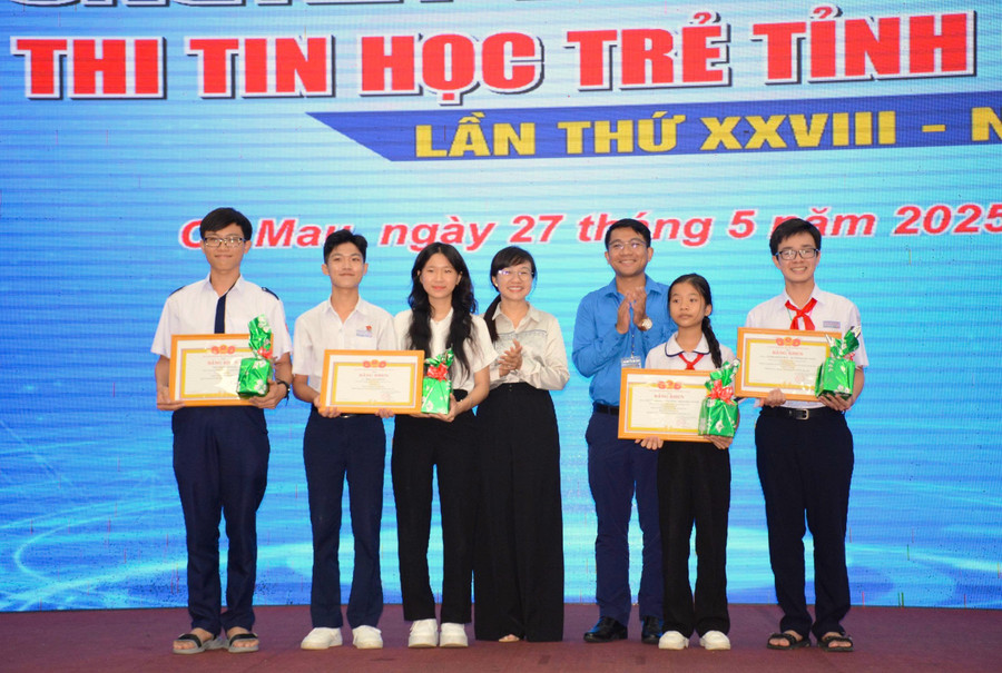gen-h-hoi-thi-tin-hoc-tre-3.jpg