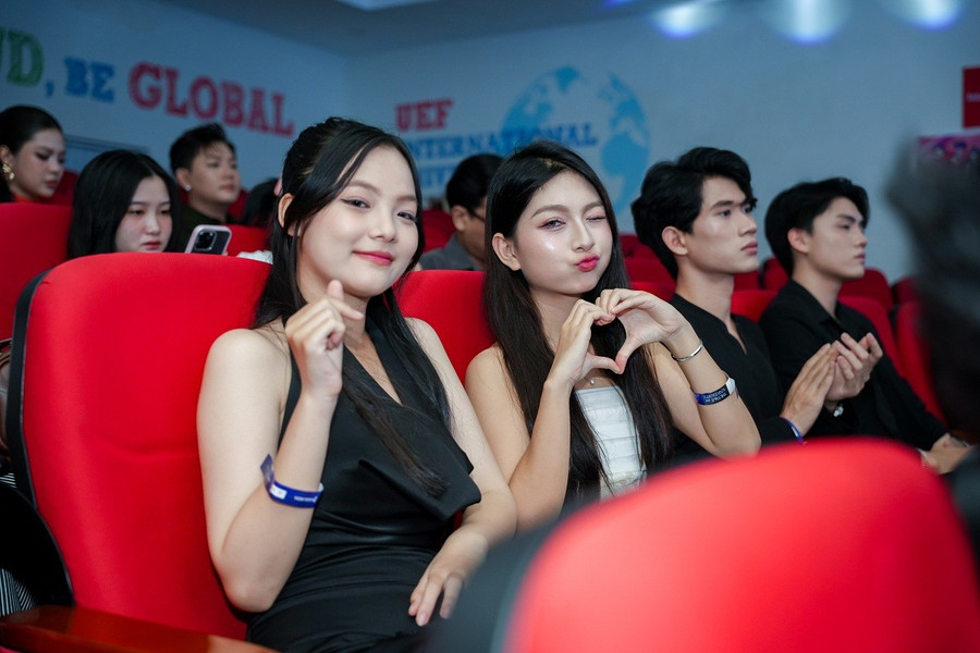 kick-off-theface-uni-19.jpg