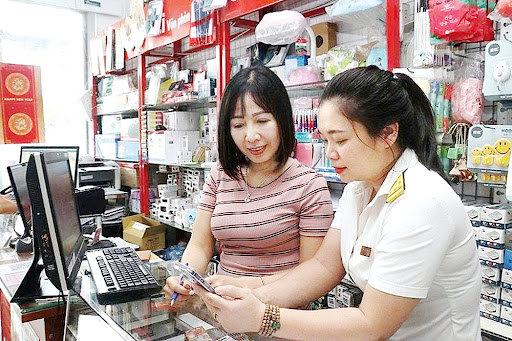 Đến nay, 98% hộ kinh doanh kê khai đã nộp thuế điện tử.