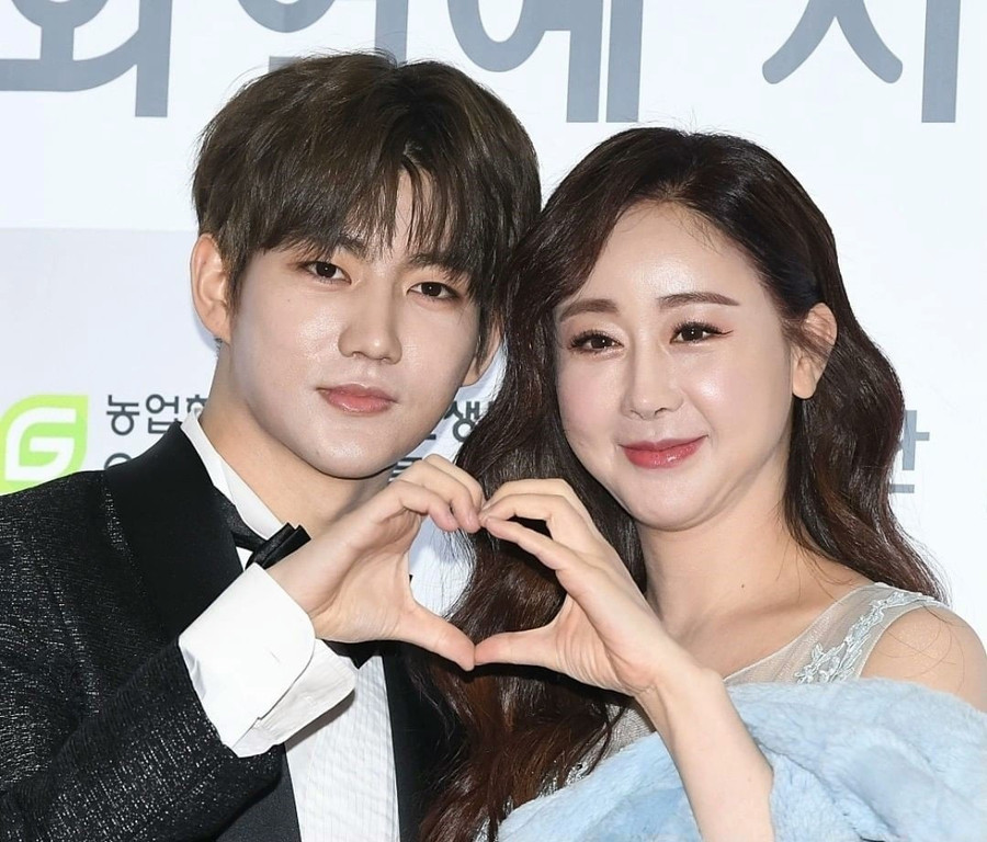 Hoa hậu Hàn Quốc Thái Bình Dương Ham So Won kết hôn với chồng trẻ kém 18 tuổi. hoa-hau-1.jpg