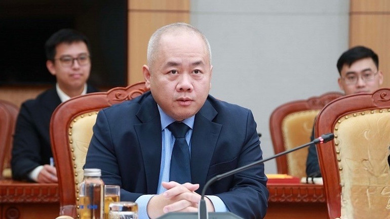 Thứ trưởng Tài chính Đỗ Thành Trung 5dda0fa5e6db688531ca.jpg