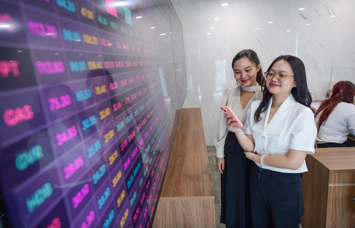 Thị trường chứng khoán tháng 4/2026: VN-Index trong quá trình tạo đáy Thị trường chứng khoán tháng 4/2026: VN-Index trong quá trình tạo đáy