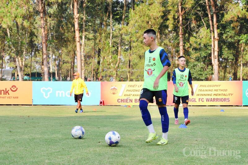 Festival bóng đá trẻ quốc tế - Gia Lai 2026 do Công ty Cổ phần Thể thao Hoàng Anh Gia Lai phối hợp cùng Sở Văn hóa - Thể thao và Du lịch tỉnh Gia Lai và Liên đoàn Bóng đá Việt Nam tổ chức.