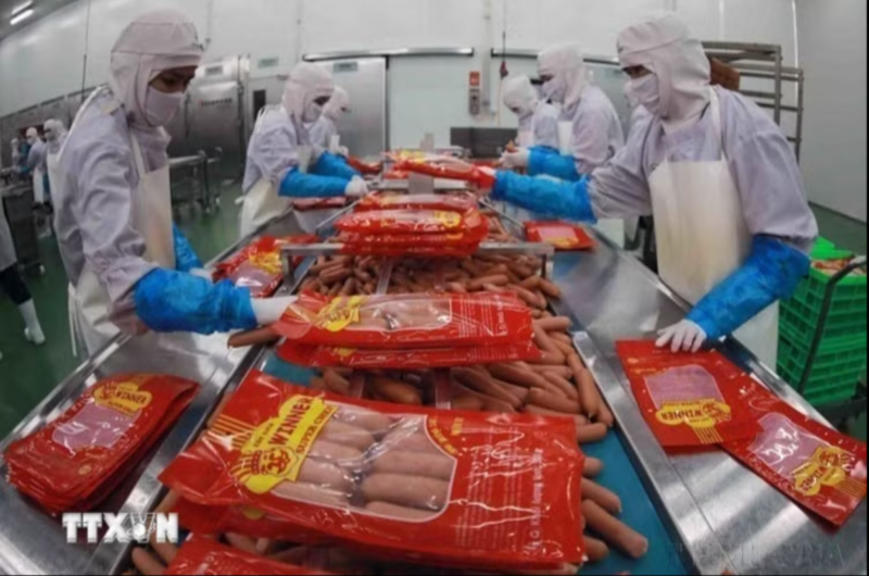 Việt Nam và Thái Lan có quan hệ hợp tác ở nhiều lĩnh vực như: Thương mại, công nghiệp chế biến và quốc phòng-an ninh. Ảnh: TTXVN