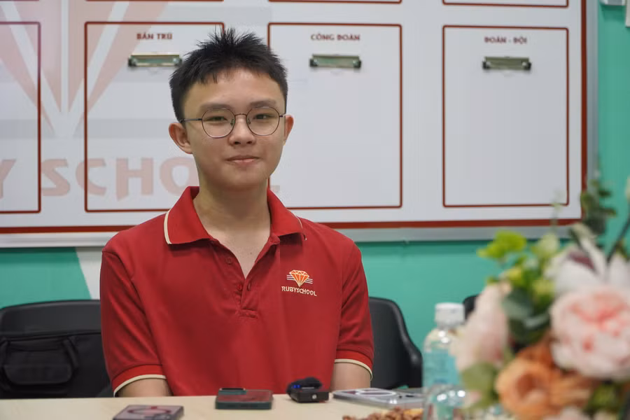 Em Nguyễn Đăng Phúc thủ khoa lớp 10 TPHCM năm học 2026-2027. diem-chuan-thi-lop-3.jpg