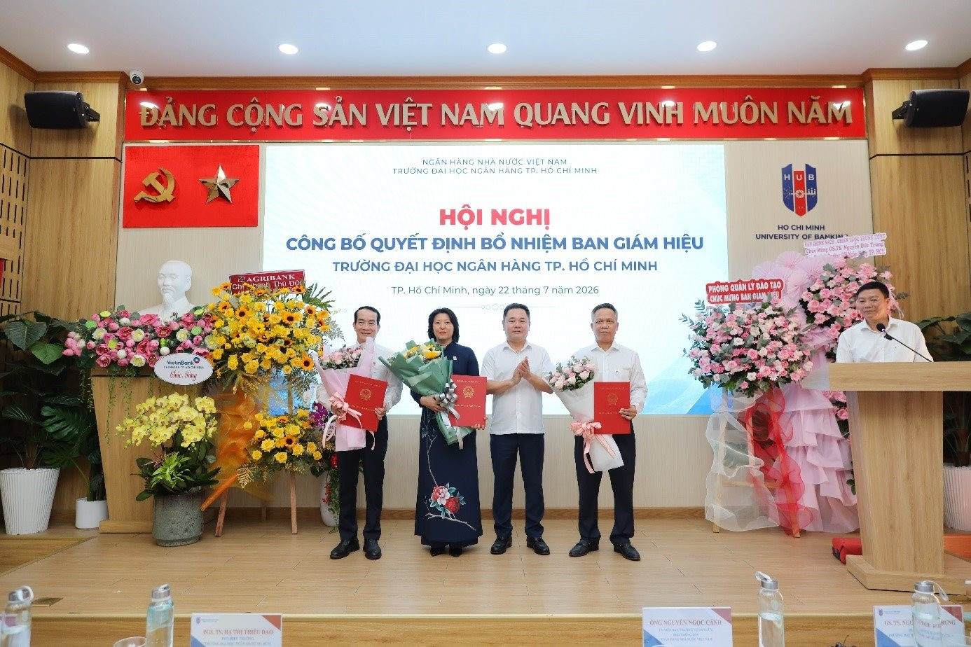 22.7.26_bo_nhiem_bgh_dai_hoc_ngan_hang_tphcm_3.jpg