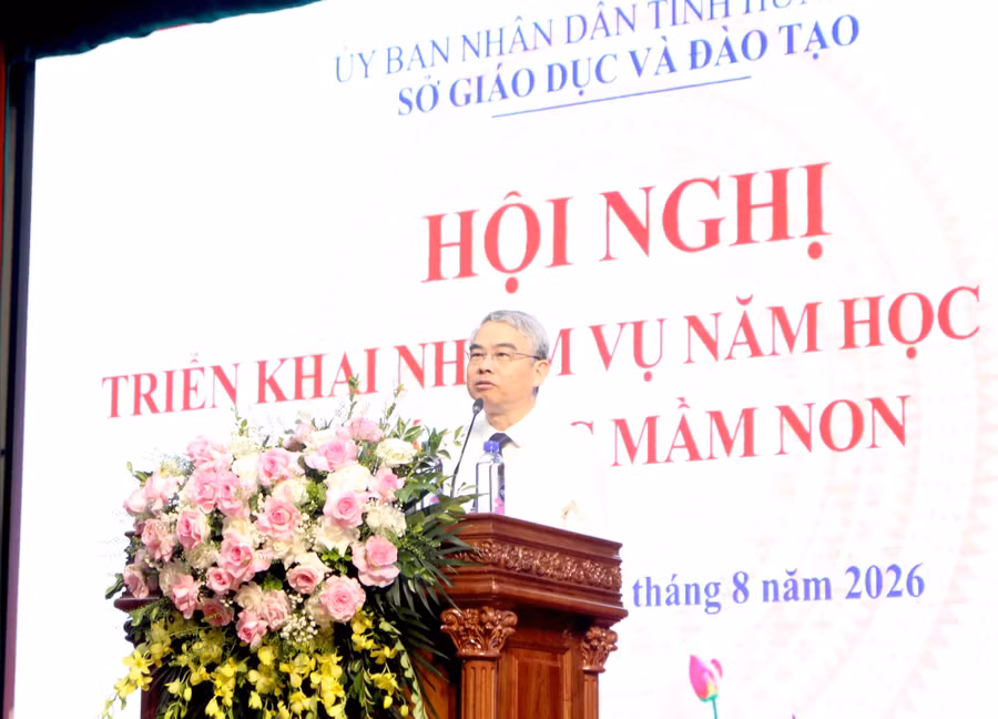 Ông Phạm Đồng Thụy - Giám đốc Sở GD&ĐT Hưng Yên phát biểu tại hội nghị. img-2320.jpg