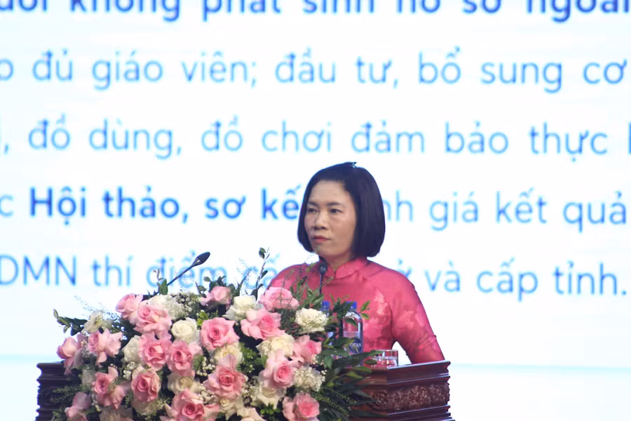 Lãnh đạo Phòng Giáo dục mầm non hướng dẫn triển khai nhiệm vụ năm học 2026-2027. img-2223.jpg