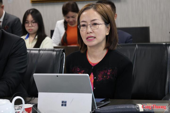 TS. Trần Thu Quỳnh, Tham tán thương mại, Thương vụ Việt Nam tại Canada.