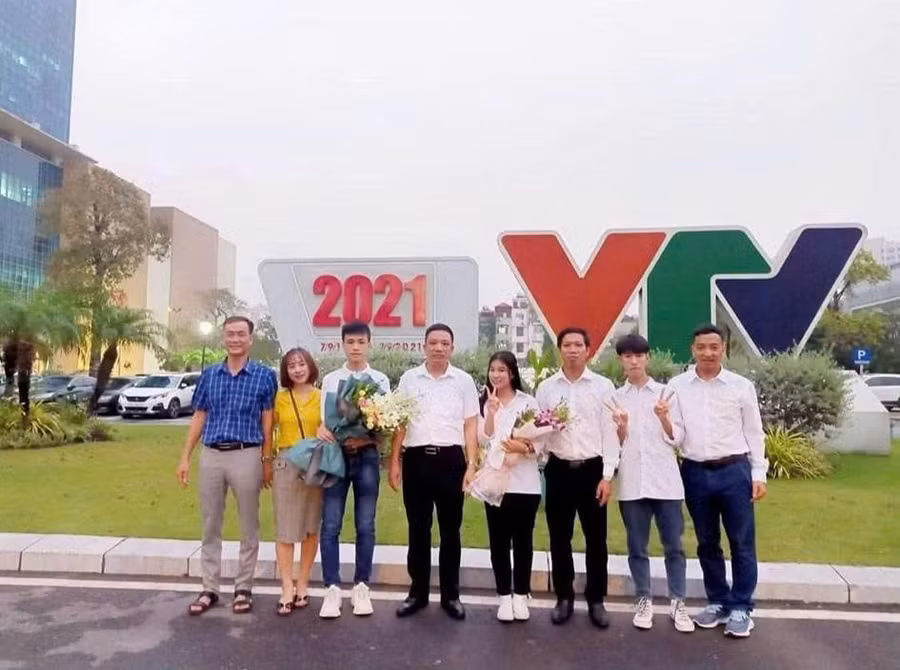 Học sinh tham gia cuộc thi Đường lên đỉnh Olympia do Đài Truyền hình Việt Nam tổ chức. 2aobor2950uawacij8rxjw99ce3wqiijhpcfi9iq.jpg