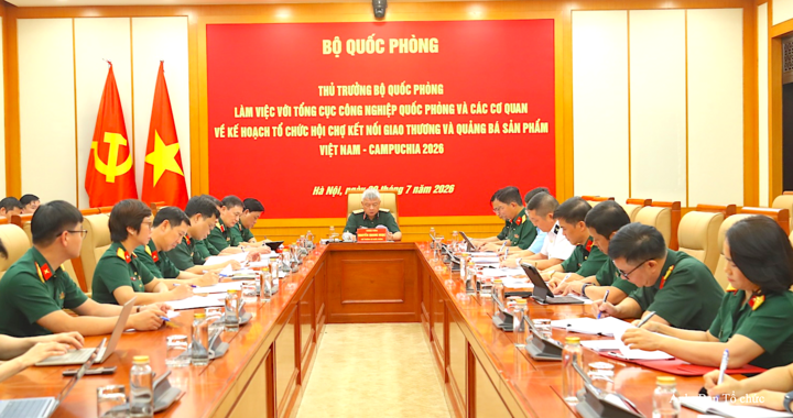 Lãnh đạo Bộ Quốc phòng làm việc với Tổng Cục Công nghiệp Quốc phòng về kế hoạch tổ chức VIDEX CAMBODIA 2026.