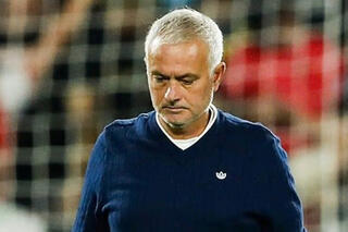 <a href="/giai-tri" title="Giải trí" rel="dofollow">Giải trí</a>