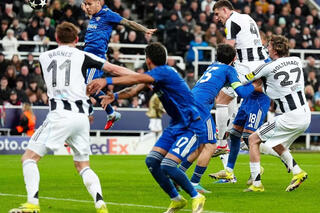 <a href="/giai-tri" title="Giải trí" rel="dofollow">Giải trí</a>