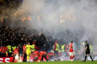 <a href="/giai-tri" title="Giải trí" rel="dofollow">Giải trí</a>