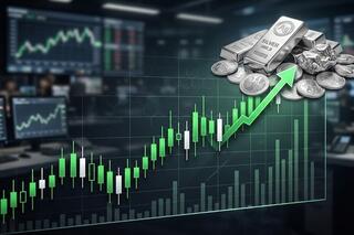 Nguồn cung thiếu hụt kéo dài: Giá bạc sẽ tiếp tục lập đỉnh?