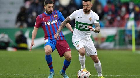 Thắng nhọc Elche, Barca duy trì vị thế trong cuộc đua top 4 La Liga