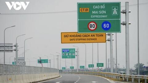 12 tuyến cao tốc phân kỳ sẽ được đầu tư, mở rộng
