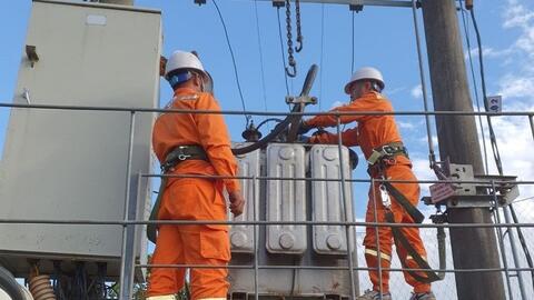 Sẵn sàng vận hành hệ thống điện an toàn, ổn định dịp Tết Giáp Thìn 2024