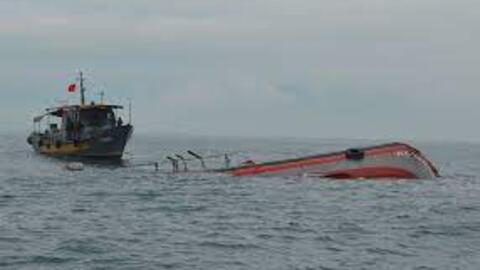 Tàu cá Bình Định va chạm tàu hàng, 1 ngư dân mất tích