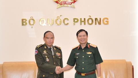 Việt Nam - Campuchia tăng cường chia sẻ nhận thức chung về vấn đề chiến lược quốc phòng