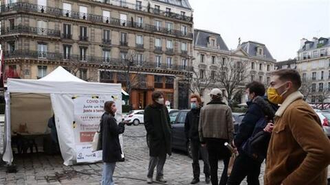 Số ca mắc Covid-19 của Pháp sẽ tiếp tục tăng kỷ lục trong những ngày tới