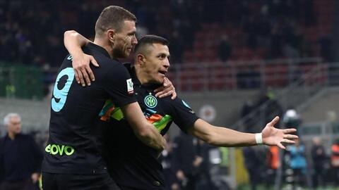 Jose Mourinho thất bại trong ngày trở lại San Siro