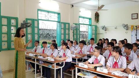 Nặng gánh "khoán" chỉ tiêu, giáo viên mệt mỏi vì luyện thi học sinh giỏi