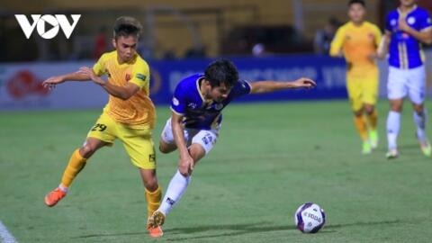 Hà Nội FC thiệt quân trong trận quyết đấu SLNA