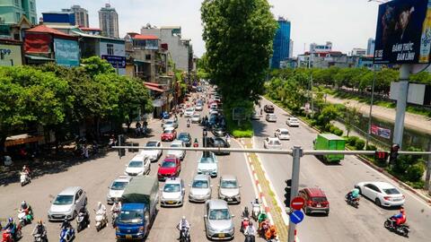 Hà Nội ngày nắng nóng, nhiệt độ cao nhất 37 độ C