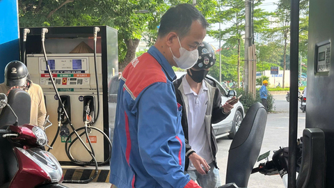 Giá xăng dầu hôm nay 26/09/2025: Giá dầu thô rút khỏi đỉnh bảy tuần