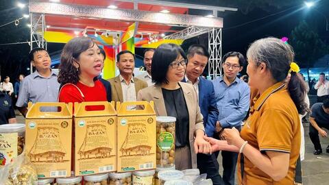 Gia Lai mang tinh hoa 'rừng vàng, biển bạc' đến Hội chợ Mùa Thu 2025