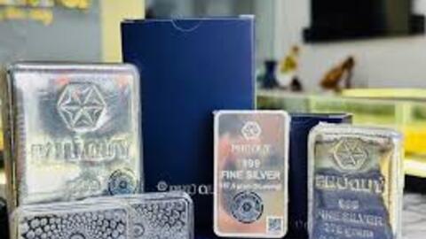 Giá bạc hôm nay 3/11/2025: Bạc ổn định