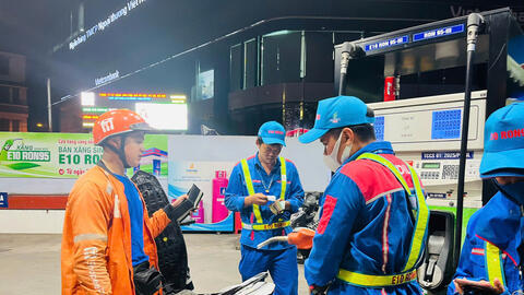 Giá xăng dầu hôm nay 01/12/2025: Giảm nhẹ phiên đầu tuần