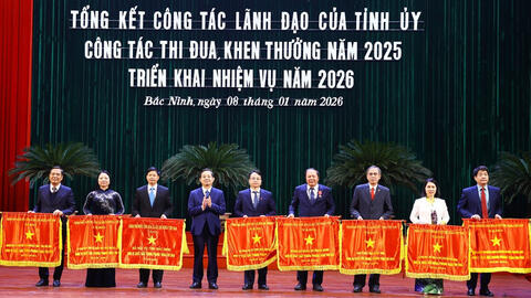 Sở GD&ĐT Bắc Ninh nhận Cờ thi đua của Chính phủ