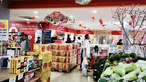 Lai Châu: Hàng Tết dồi dào, thị trường ổn định