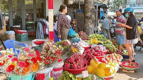 Cần Thơ:  Rằm tháng Giêng hàng hóa dồi dào, thị trường ổn định