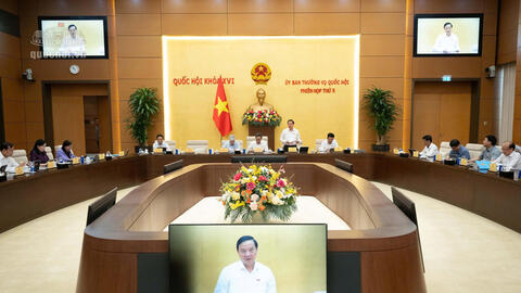 Hoàn thiện khung pháp lý về hàng hải và đường thủy, tạo động lực phát triển kinh tế biển